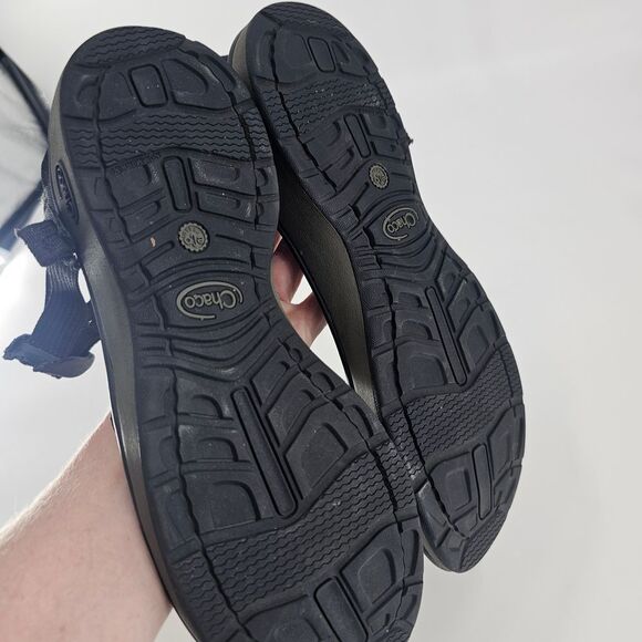 Chacos Black Strappy Sandals 10 - Picture 6 of 7